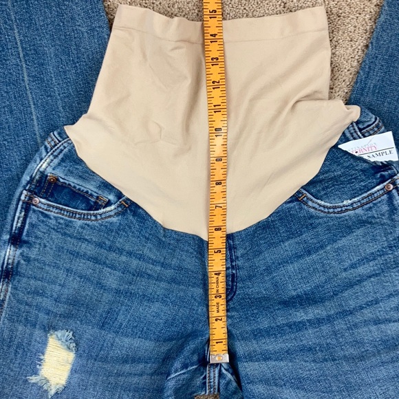 led Full Panel Distressed Raw Hem Maternity Jeans - Picture 5 of 12